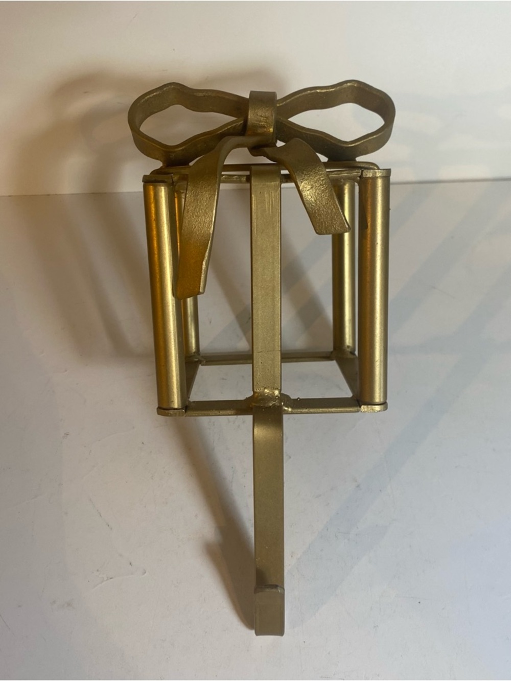 Vintage Gold Wrought Iron Minimal Package With Bow Mantel Stocking Hangers